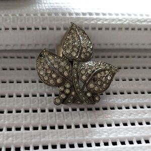 ANTIQUE HAT JEWEL ,SCARF CLIP
